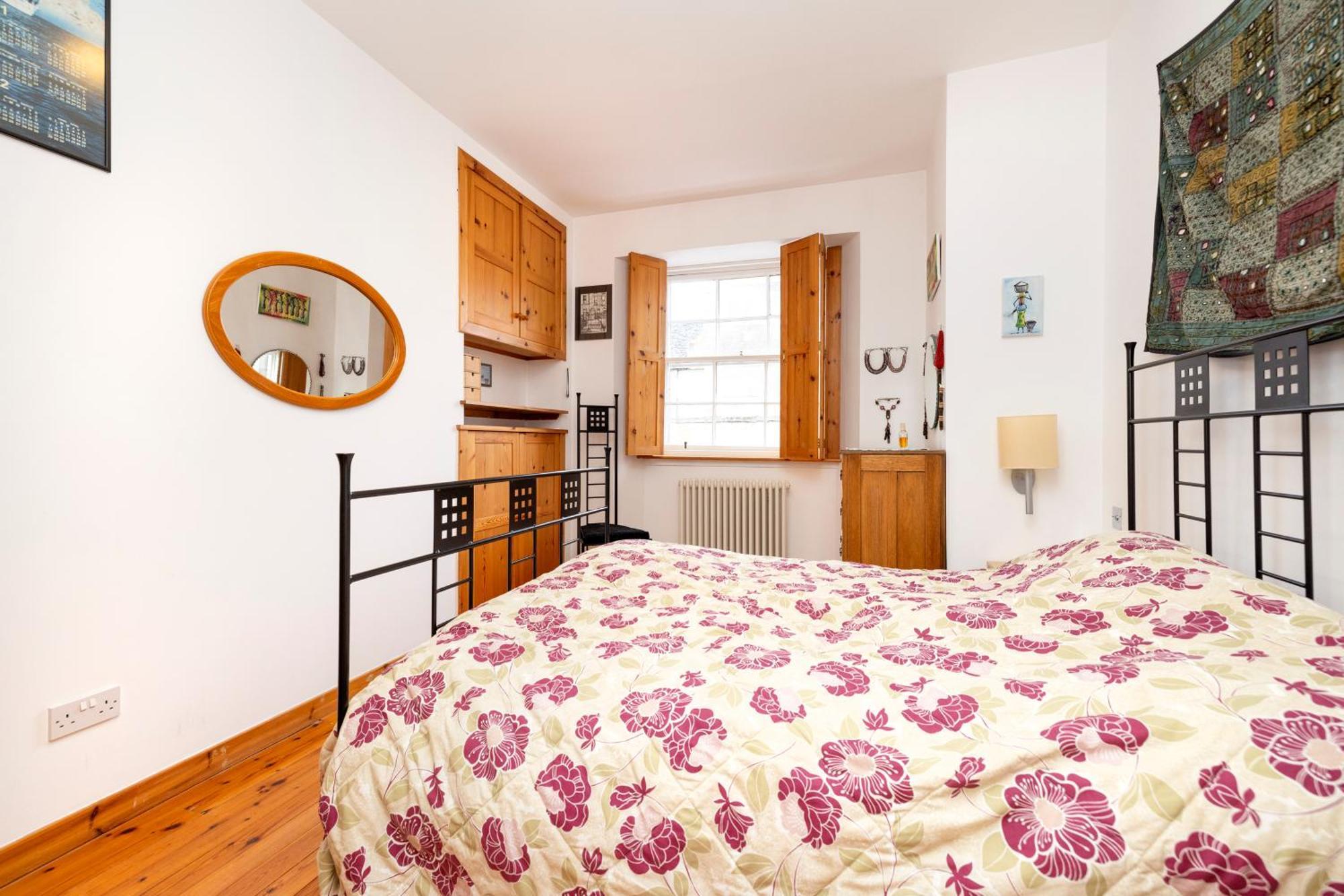 New Town Deluxe With Terrace EDI